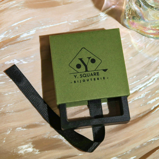 Green Gift Box with a black suspension frame box