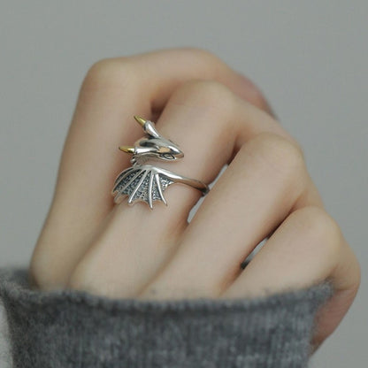 Bague Vintage Colère du Dragon avec Écailles Texturées et Fini Antique