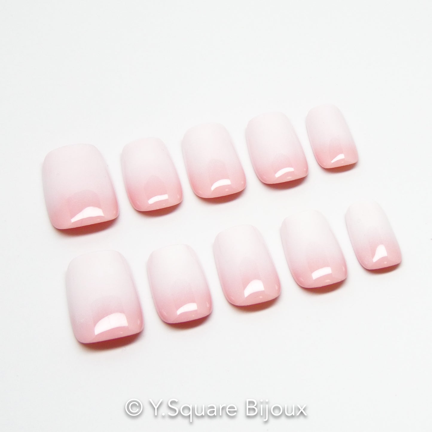 < Baby Boomer Square >